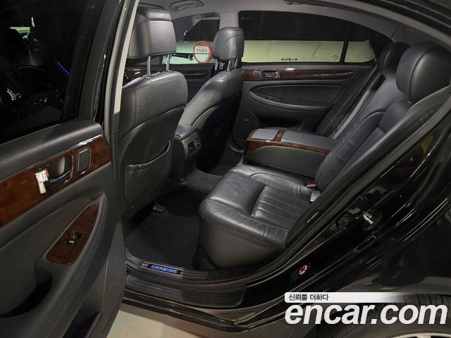 Hyundai Genesis 2010 — photo 7
