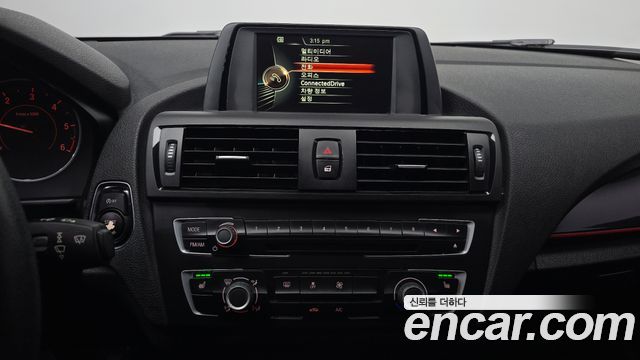 BMW 1-Series 2015 — photo 16