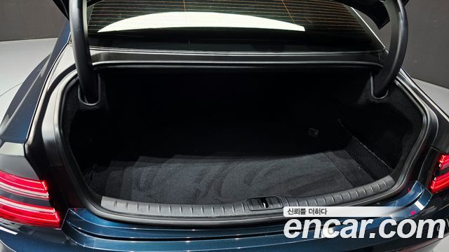 Genesis G80 2022 — photo 24