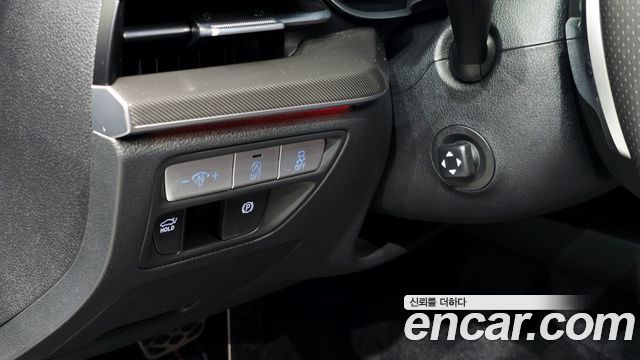 Genesis G80 2022 — photo 26