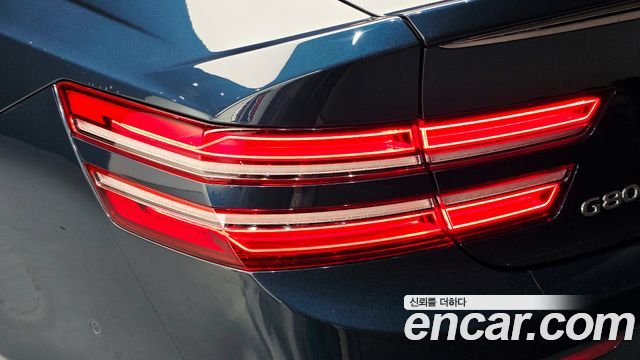 Genesis G80 2022 — photo 9