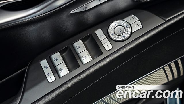 Genesis G80 2022 — photo 28