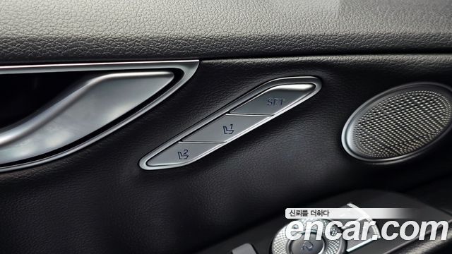 Genesis G80 2022 — photo 29