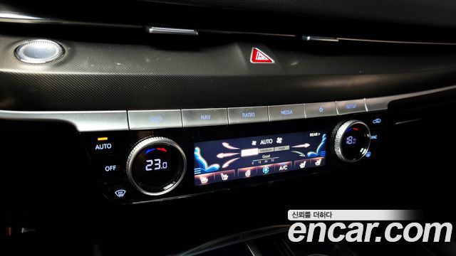 Genesis G80 2022 — photo 32