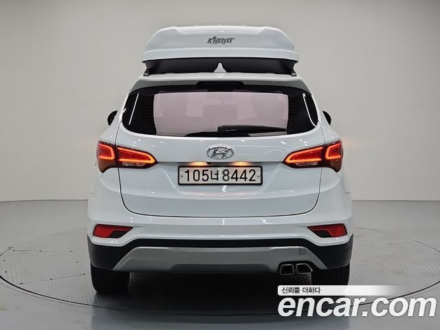 Hyundai Santafe 2017 — photo 3