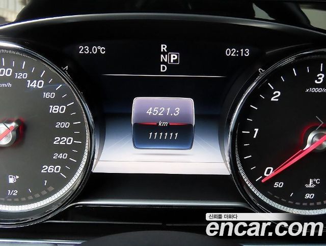 Mercedes-Benz E-Class 2017 — photo 9