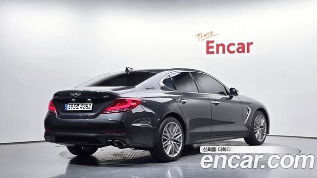 Genesis G70 2019 — photo 2
