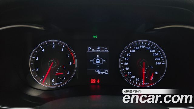 Genesis G70 2019 — photo 11