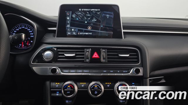 Genesis G70 2019 — photo 21