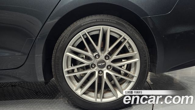 Genesis G70 2019 — photo 7