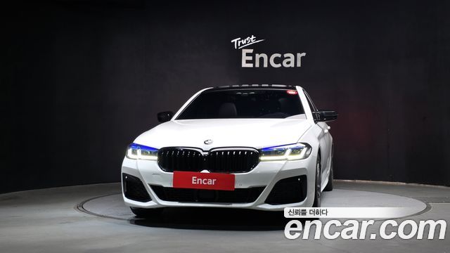 BMW 5-Series 2019 — photo 3