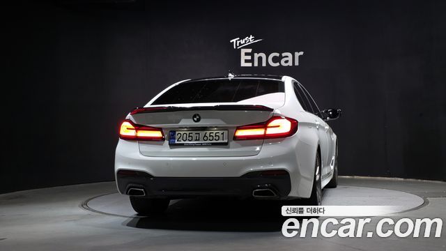 BMW 5-Series 2019 — photo 4