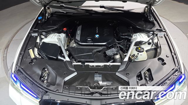 BMW 5-Series 2019 — photo 6