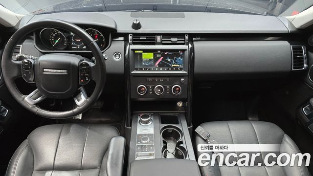 Land Rover Discovery 2019 — photo 7