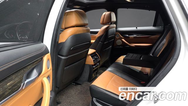 BMW X6 2016 — photo 11