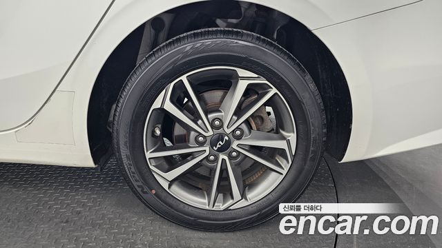 Kia K3 2022 — photo 5