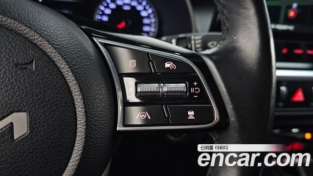Kia K3 2022 — photo 16