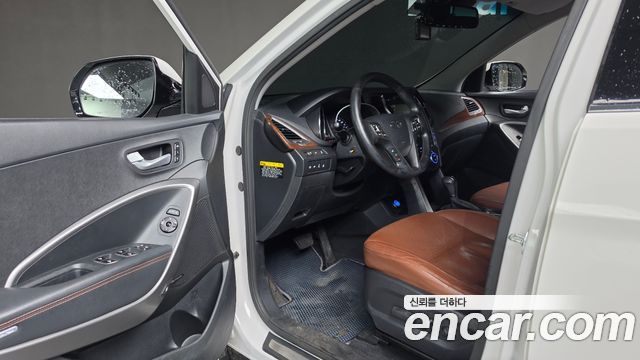 Hyundai Santafe 2015 — photo 11