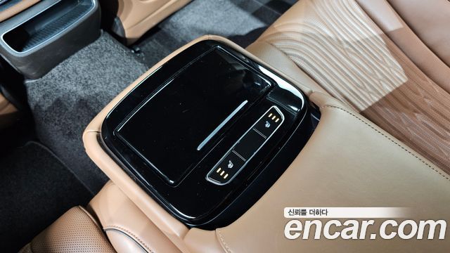 Genesis G80 2021 — photo 18