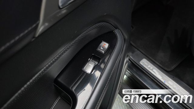 KG Mobility Rexton 2019 — photo 37