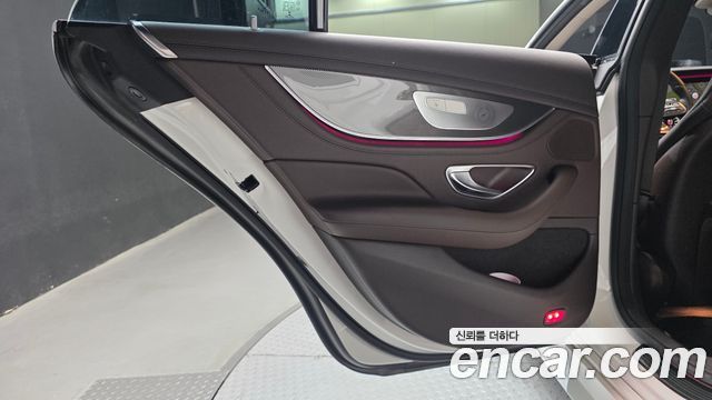 Mercedes-Benz CLS-Class 2019 — photo 15