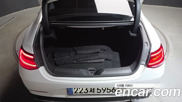 Mercedes-Benz CLS-Class 2019 — photo 34