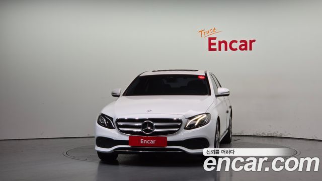 Mercedes-Benz E-Class 2019 — photo 3