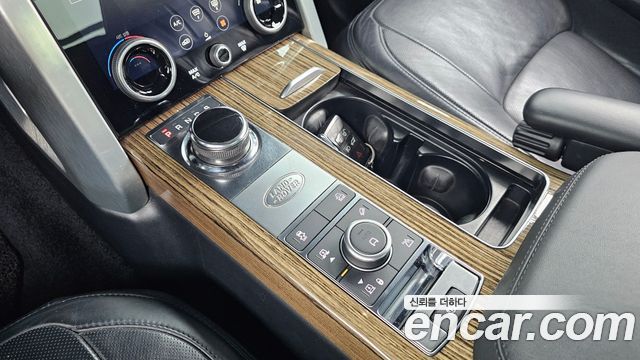 Land Rover Range Rover 2018 — photo 9