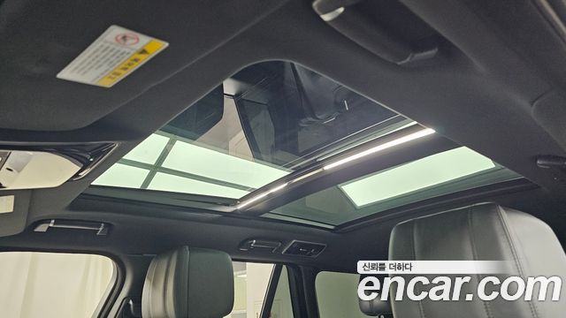 Land Rover Range Rover 2018 — photo 19