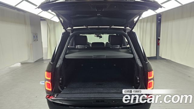 Land Rover Range Rover 2018 — photo 20