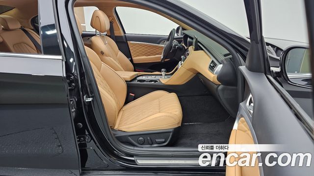 Genesis G70 2023 — photo 11