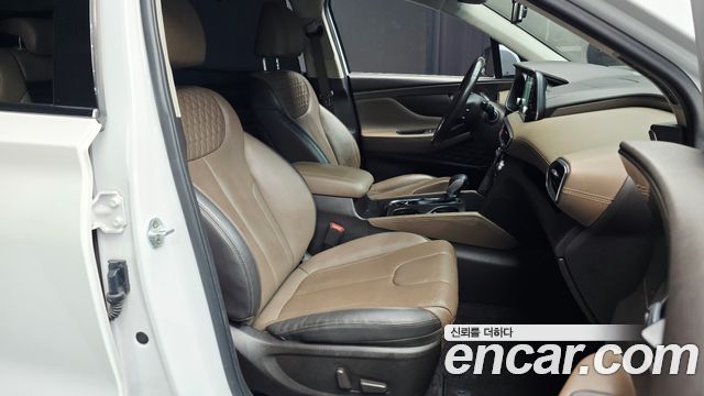 Hyundai Santafe 2019 — photo 12