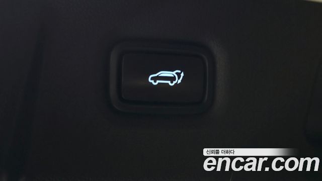 Hyundai Santafe 2019 — photo 18