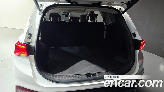 Hyundai Santafe 2019 — photo 20