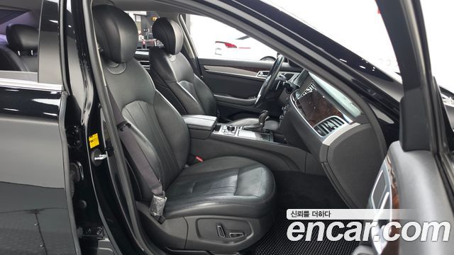 Hyundai Genesis 2014 — photo 11