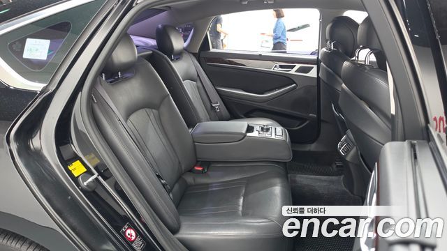 Hyundai Genesis 2014 — photo 12