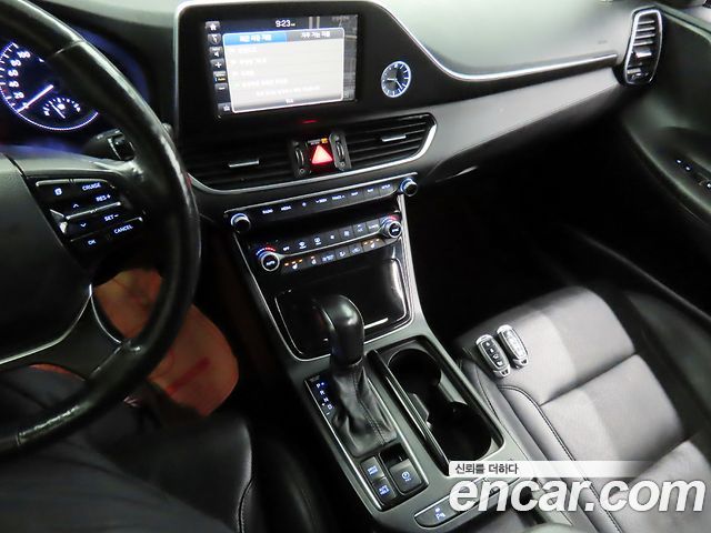 Hyundai Grandeur 2018 — photo 15