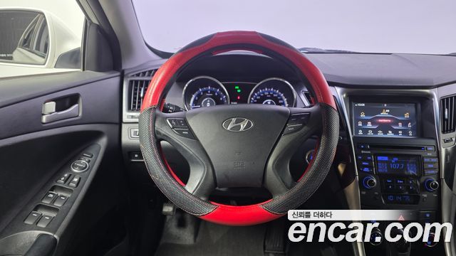 Hyundai Sonata 2014 — photo 13