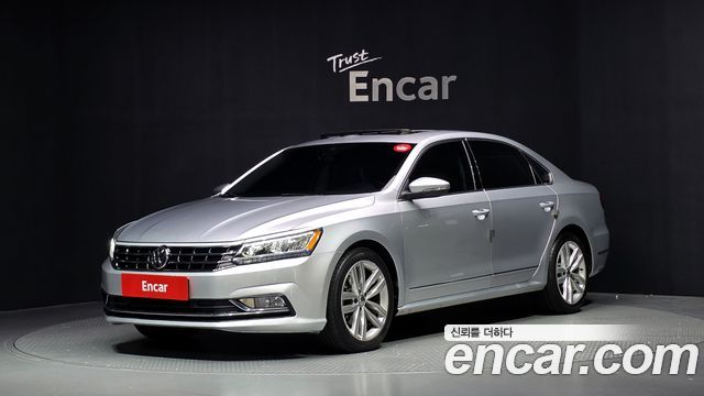 Volkswagen Passat 2018 — photo 1