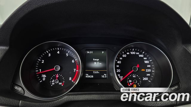 Volkswagen Passat 2018 — photo 11