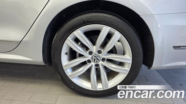 Volkswagen Passat 2018 — photo 7