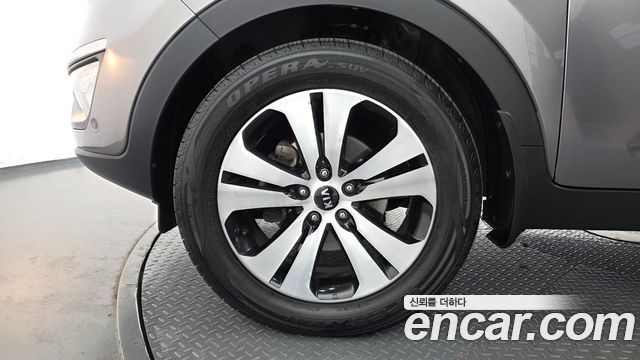 Kia Sportage 2012 — photo 5