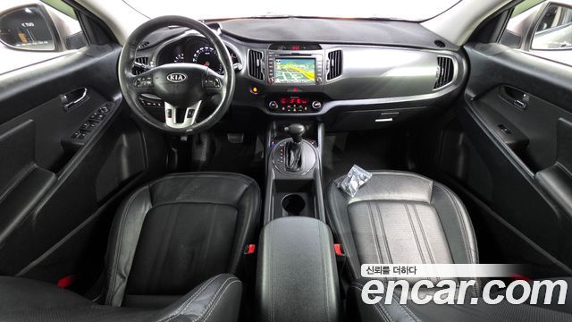 Kia Sportage 2012 — photo 7