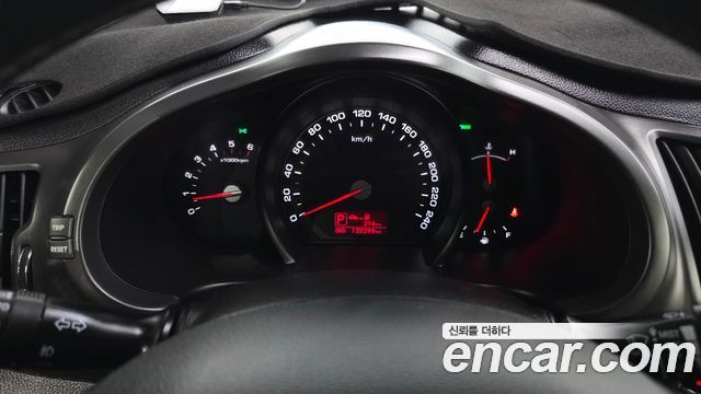 Kia Sportage 2012 — photo 8