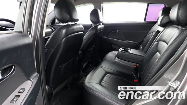 Kia Sportage 2012 — photo 11