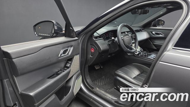 Land Rover Range Rover Velar 2018 — photo 13