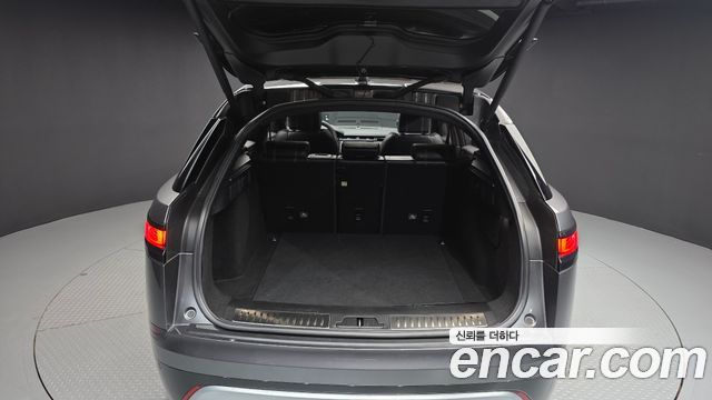 Land Rover Range Rover Velar 2018 — photo 26