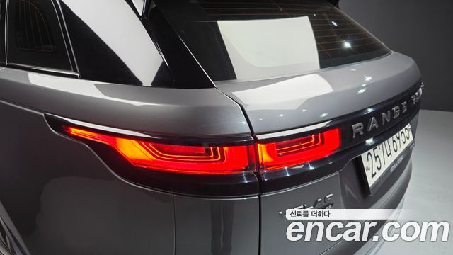 Land Rover Range Rover Velar 2018 — photo 9