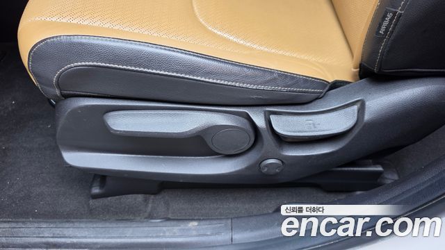 Kia Canival 2022 — photo 25