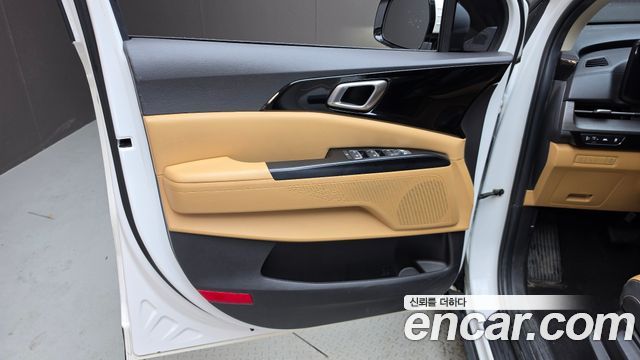 Kia Canival 2022 — photo 14